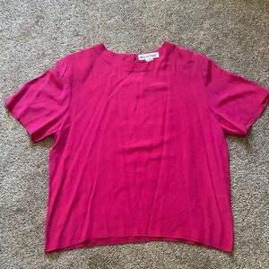 Anna and Frank Size Medium 100% Silk Vibrant Fuchsia Women’s Loose Fitted Top